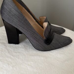 Nine West Gray Textured Block Heel Loafer Pumps with Black Strap
